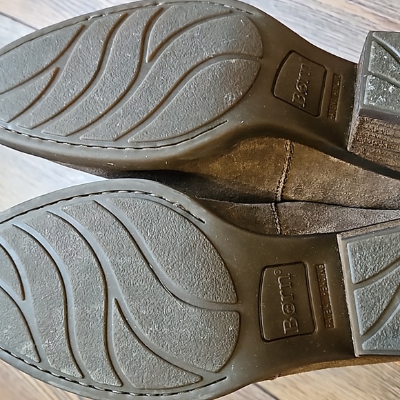 Born taupe booties size 8.5 - Picture 6 of 8